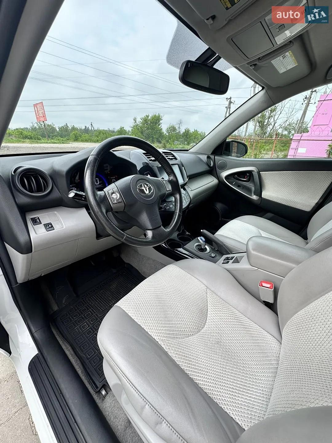 2013 Toyota RAV 4 - мініатюра 22