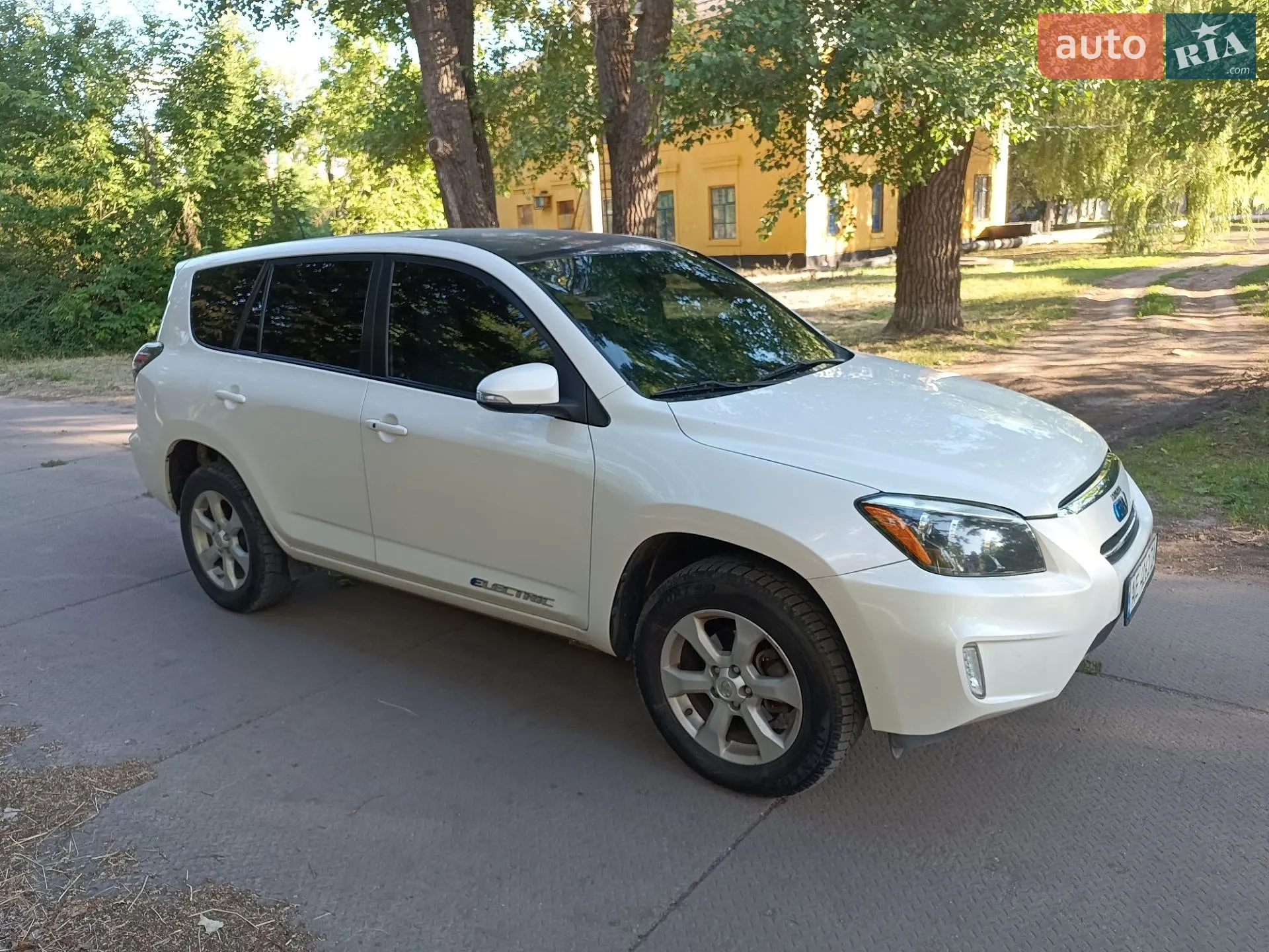 2014 Toyota RAV 4 - мініатюра 9