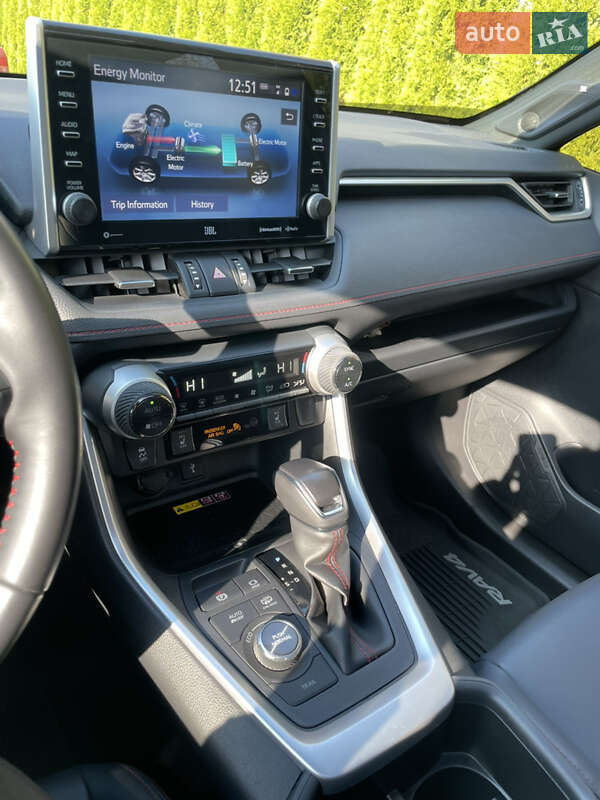Внедорожник / Кроссовер Toyota RAV4 PHEV 2022 в Киеве
