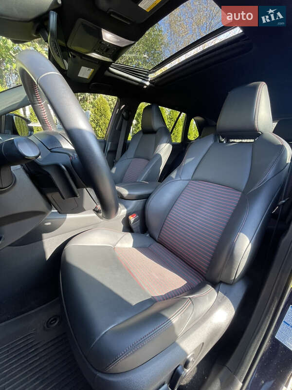 Внедорожник / Кроссовер Toyota RAV4 PHEV 2022 в Киеве