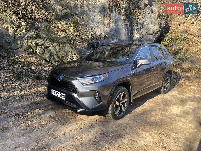 Внедорожник / Кроссовер Toyota RAV4 PHEV 2021 в Киеве