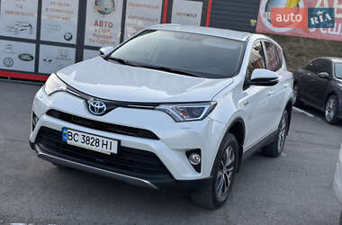 Позашляховик / Кросовер Toyota RAV4 PHEV 2018 в Львові