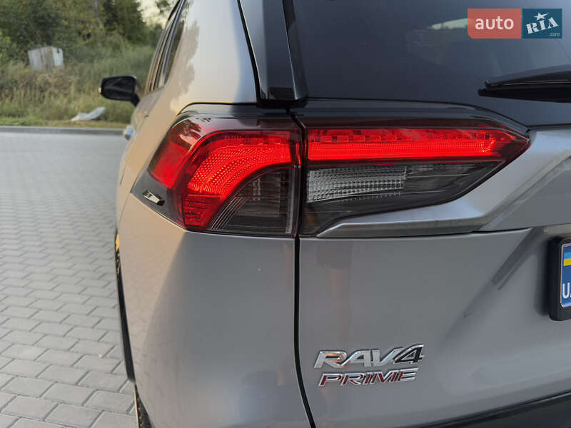 Внедорожник / Кроссовер Toyota RAV4 PHEV 2020 в Ровно