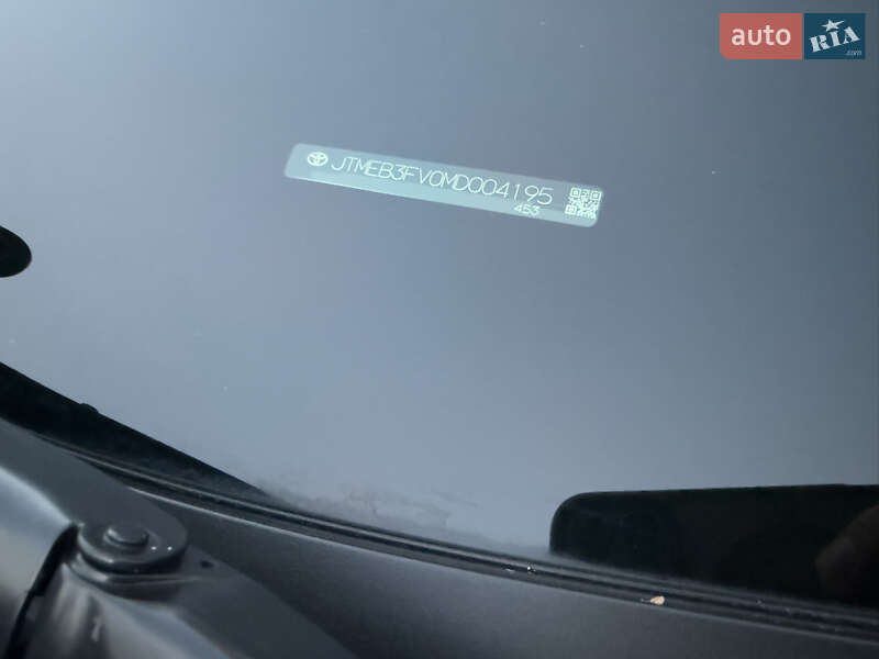 Внедорожник / Кроссовер Toyota RAV4 PHEV 2020 в Ровно