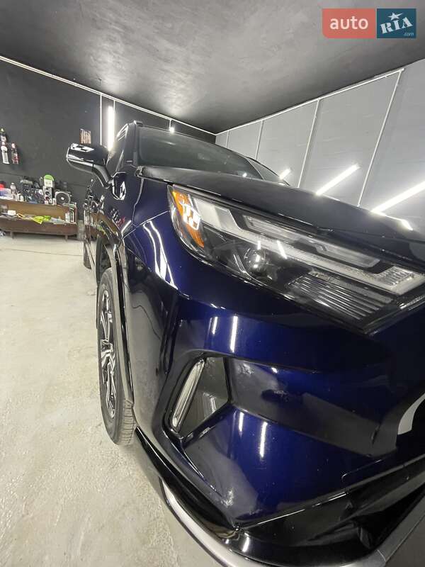 Позашляховик / Кросовер Toyota RAV4 PHEV 2022 в Києві