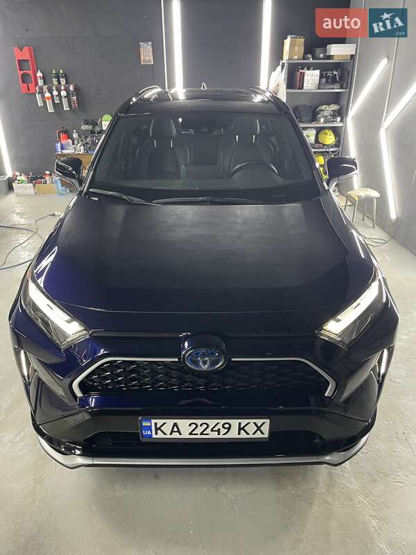 Позашляховик / Кросовер Toyota RAV4 PHEV 2022 в Києві