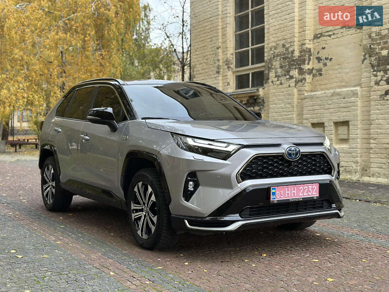 Позашляховик / Кросовер Toyota RAV4 PHEV 2023 в Києві фото 4 Позашляховик / Кросовер Toyota RAV4 PHEV 2023 в Києві
