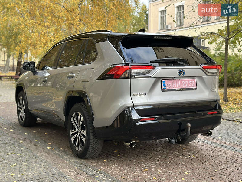 Позашляховик / Кросовер Toyota RAV4 PHEV 2023 в Києві фото 15 Позашляховик / Кросовер Toyota RAV4 PHEV 2023 в Києві