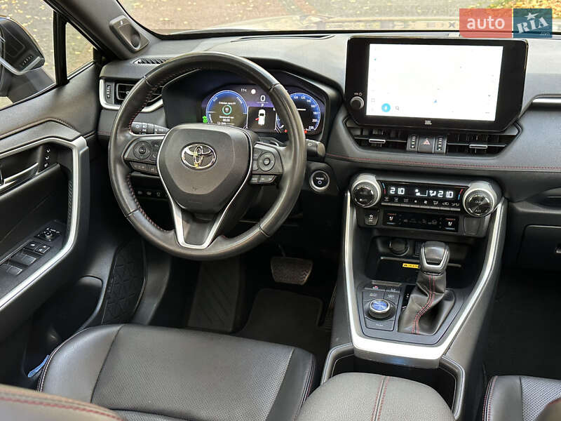 Позашляховик / Кросовер Toyota RAV4 PHEV 2023 в Києві фото 40 Позашляховик / Кросовер Toyota RAV4 PHEV 2023 в Києві