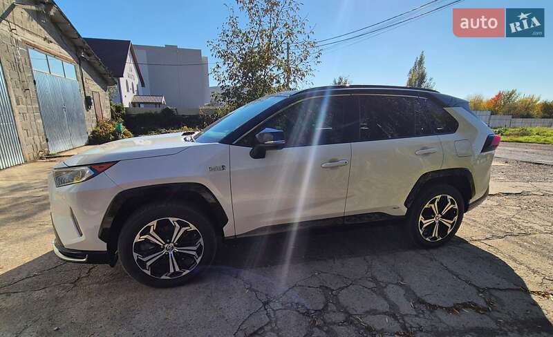 Позашляховик / Кросовер Toyota RAV4 PHEV 2021 в Ужгороді фото 3 Позашляховик / Кросовер Toyota RAV4 PHEV 2021 в Ужгороді