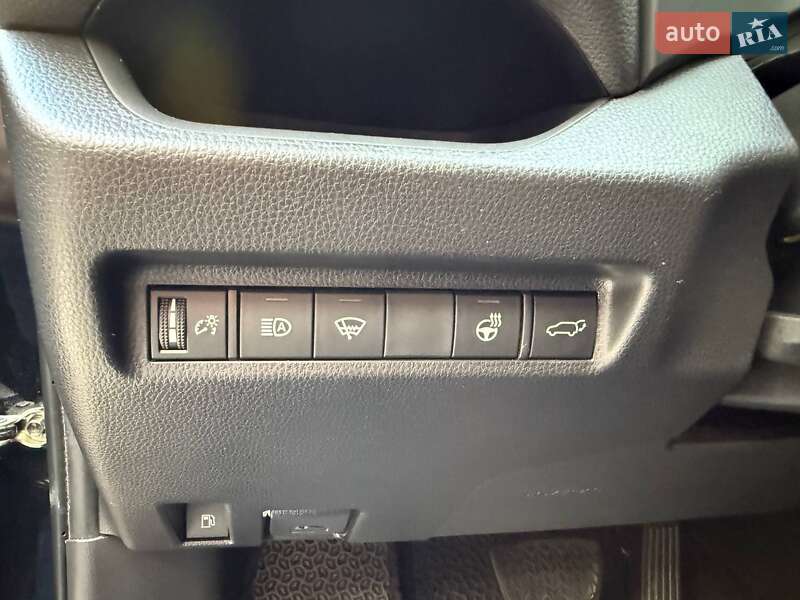 Внедорожник / Кроссовер Toyota RAV4 PHEV 2021 в Киеве фото 19 Внедорожник / Кроссовер Toyota RAV4 PHEV 2021 в Киеве