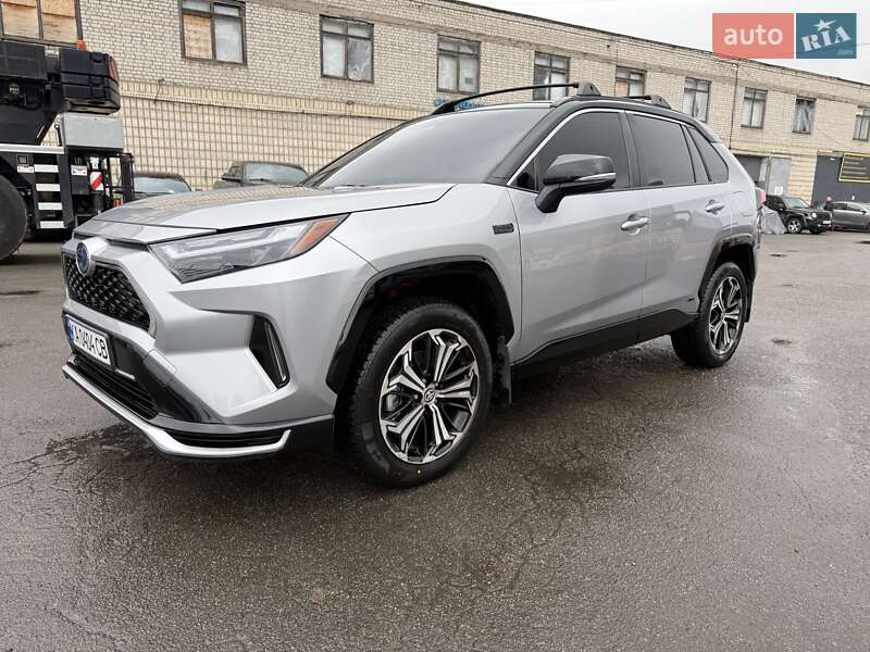 Toyota RAV4 PHEV 2024