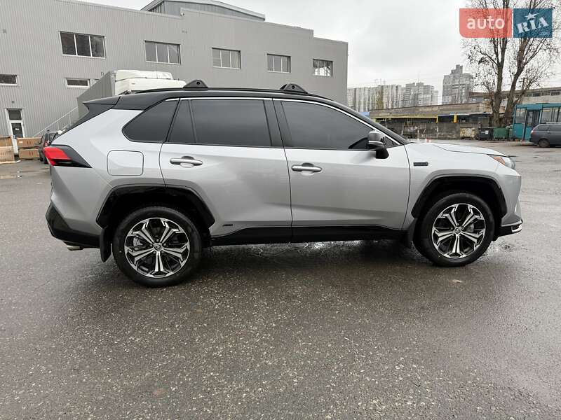 Позашляховик / Кросовер Toyota RAV4 PHEV 2024 в Києві