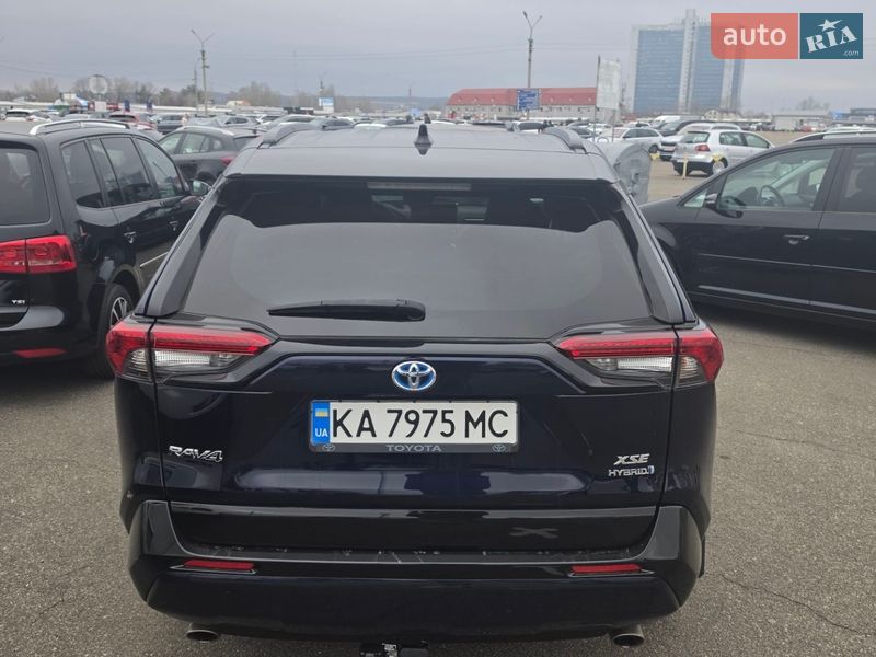 Внедорожник / Кроссовер Toyota RAV4 PHEV 2021 в Киеве