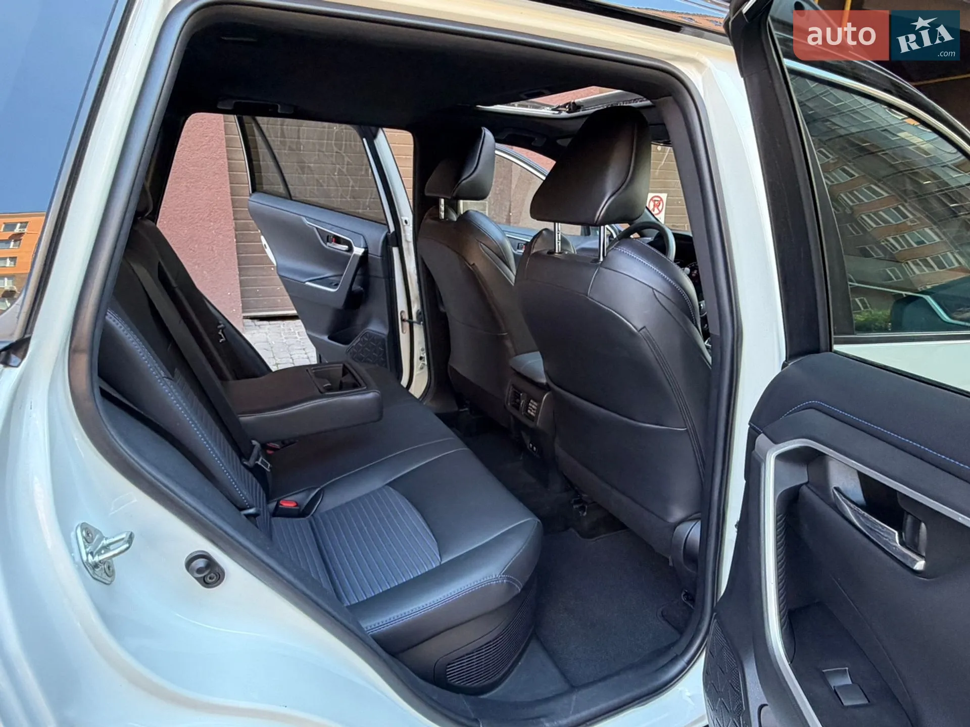 2021 Toyota RAV 4 - мініатюра 38