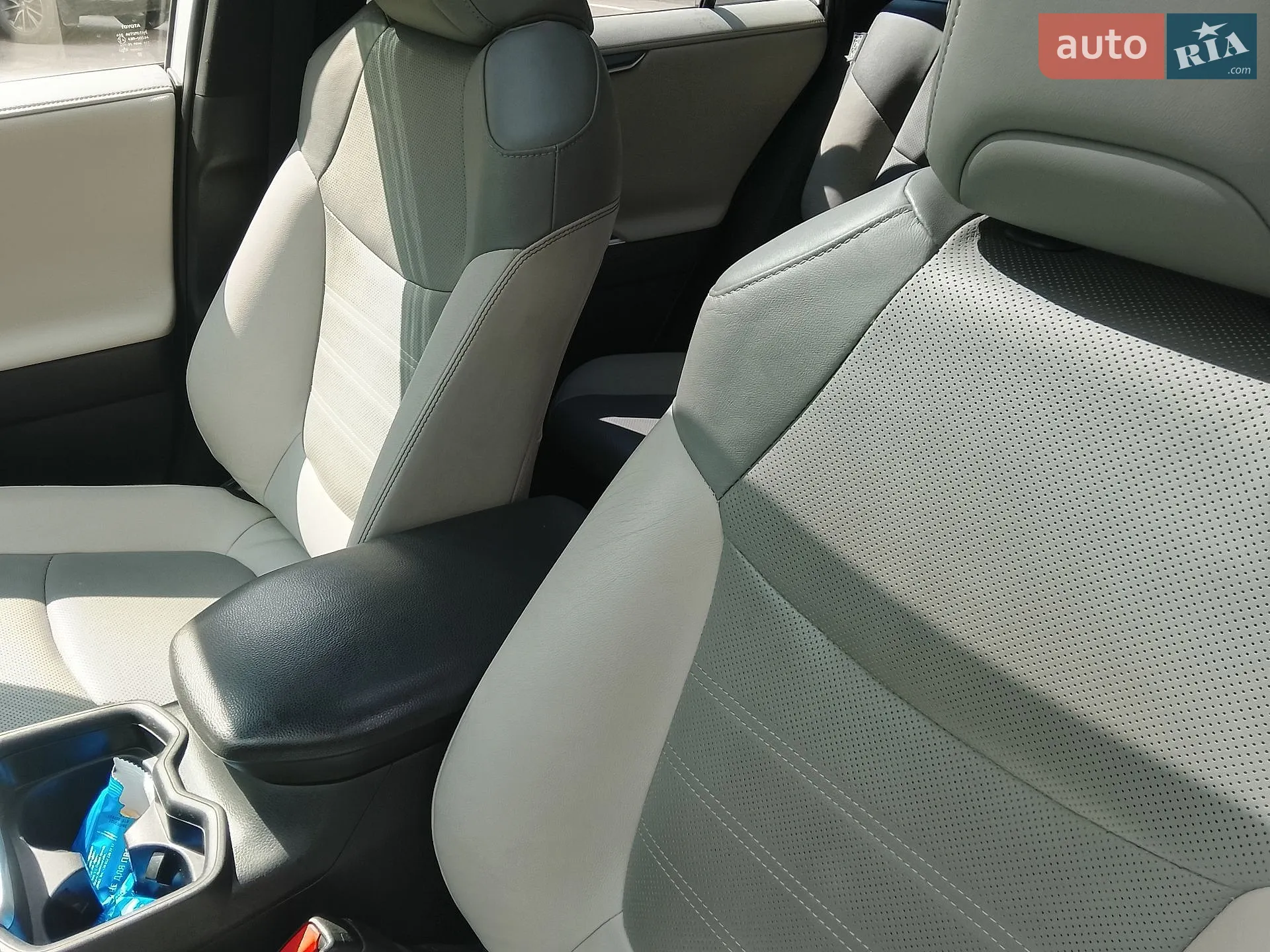 2021 Toyota RAV 4 - мініатюра 15
