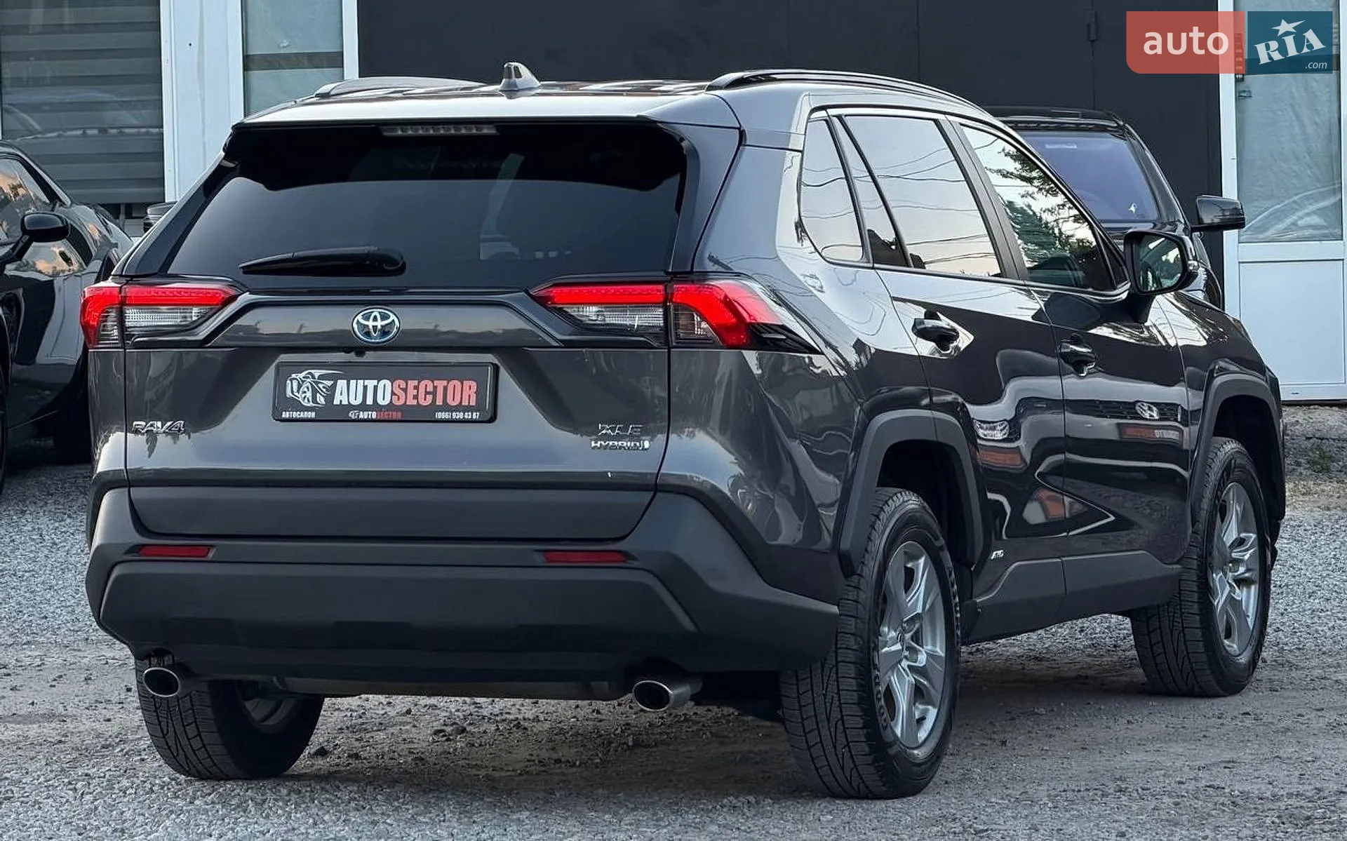 2022 Toyota RAV 4 - мініатюра 9