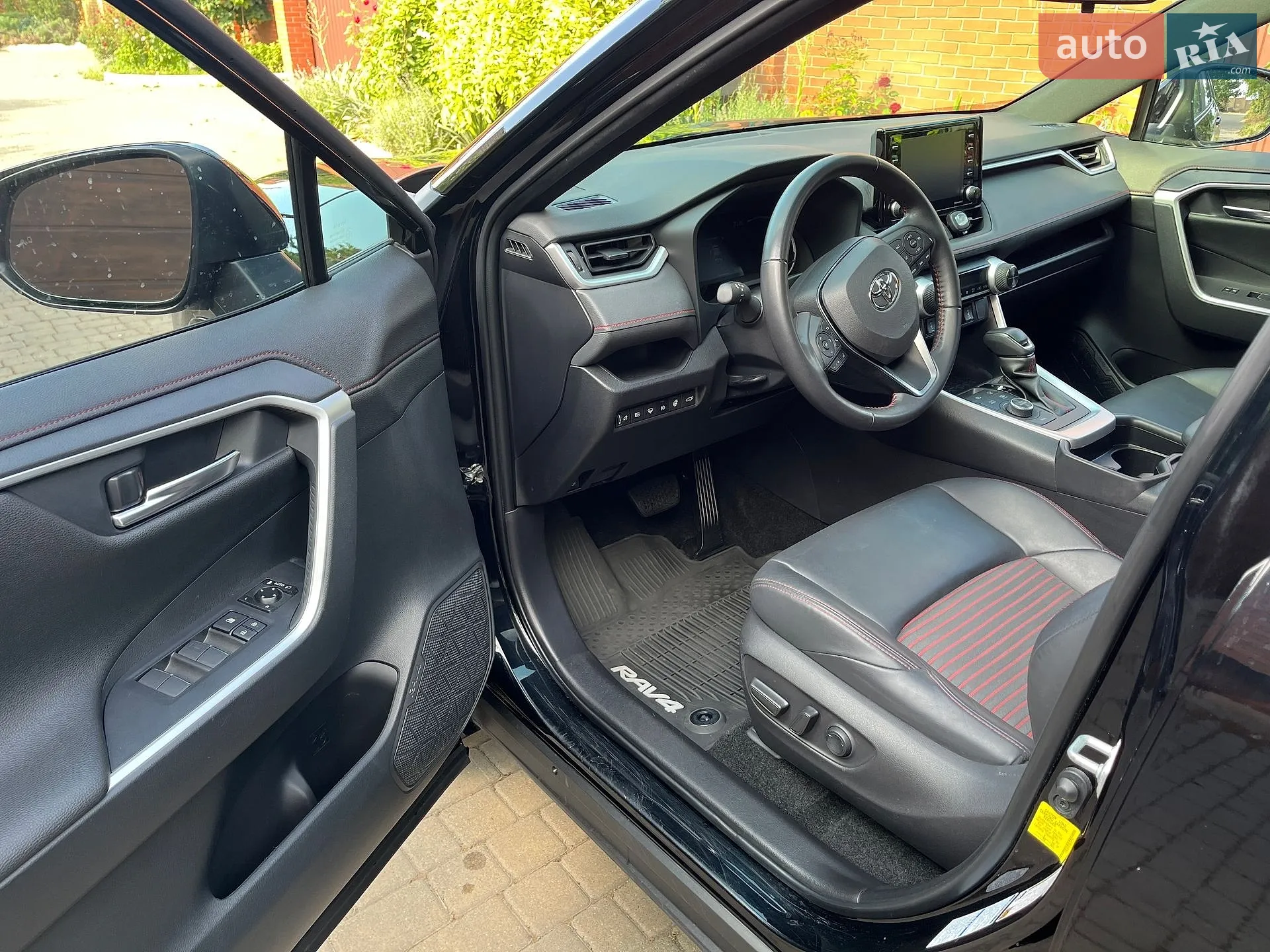 2021 Toyota RAV 4 - мініатюра 2