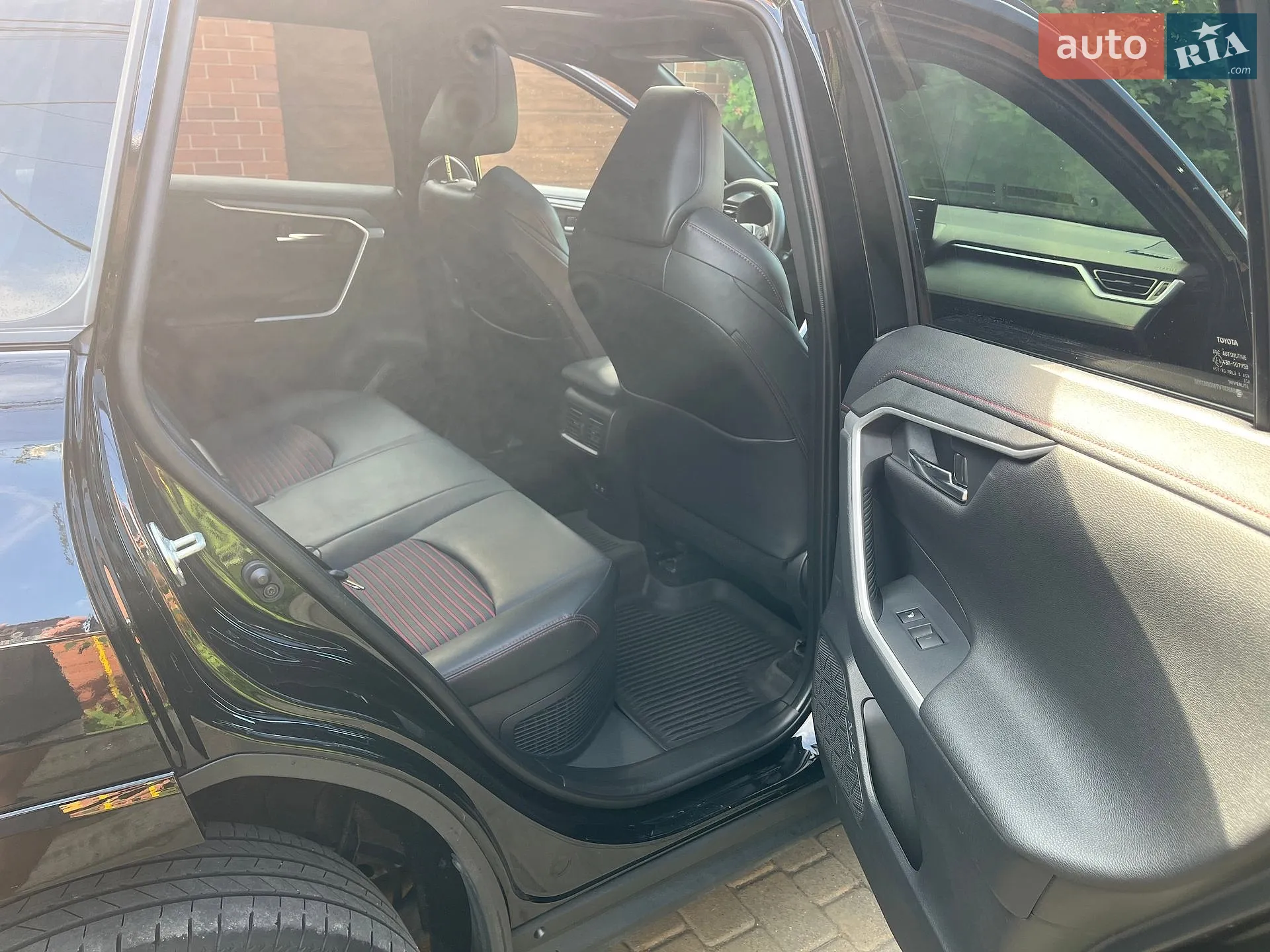 2021 Toyota RAV 4 - мініатюра 18