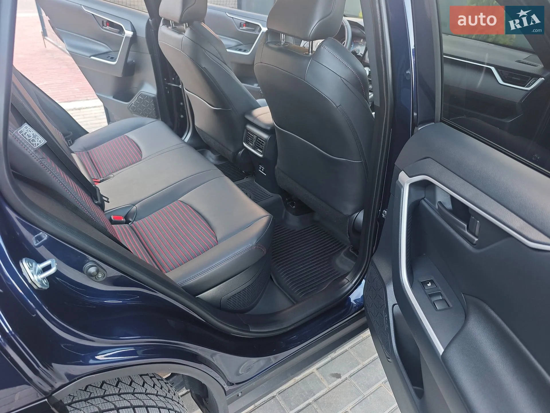 2021 Toyota RAV 4 - мініатюра 24