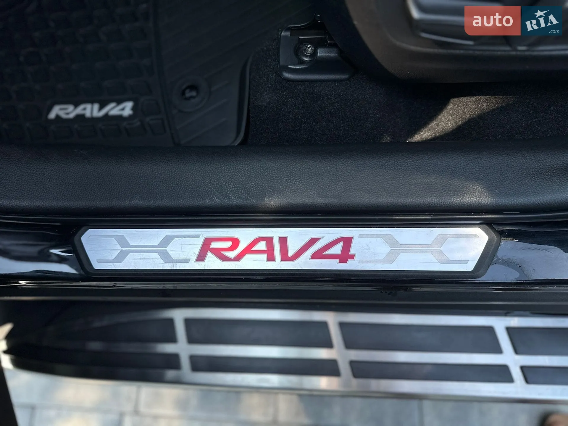 2023 Toyota RAV 4 - мініатюра 31
