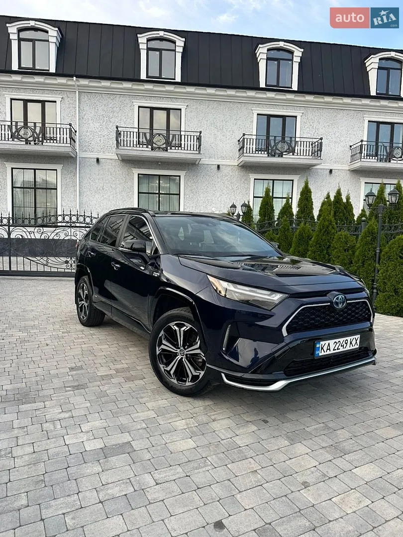 2022 Toyota RAV 4 - фото 1