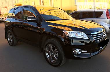 Внедорожник / Кроссовер Toyota RAV4 2012 в Киеве