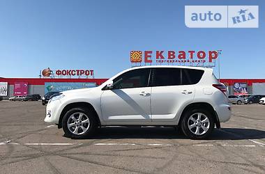 Внедорожник / Кроссовер Toyota RAV4 2010 в Киеве