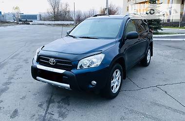 Внедорожник / Кроссовер Toyota RAV4 2007 в Киеве