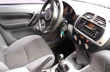 Внедорожник / Кроссовер Toyota RAV4 2002 в Ивано-Франковске