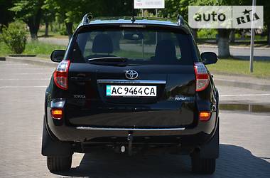 Внедорожник / Кроссовер Toyota RAV4 2011 в Луцке