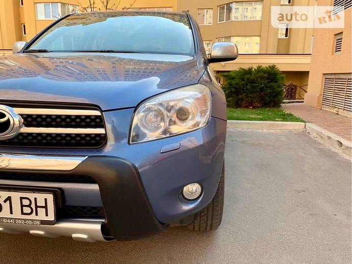 Позашляховик / Кросовер Toyota RAV4 2007 в Києві