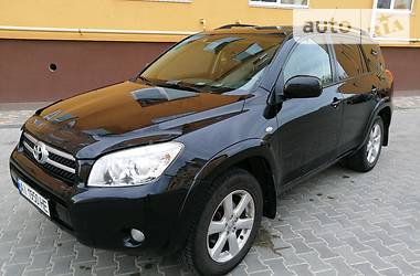 Внедорожник / Кроссовер Toyota RAV4 2008 в Киеве