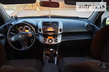 Позашляховик / Кросовер Toyota RAV4 2006 в Хмельницькому