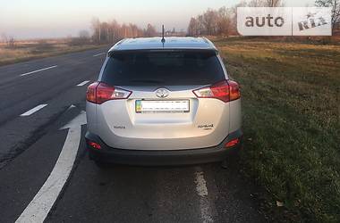 Внедорожник / Кроссовер Toyota RAV4 2014 в Нежине