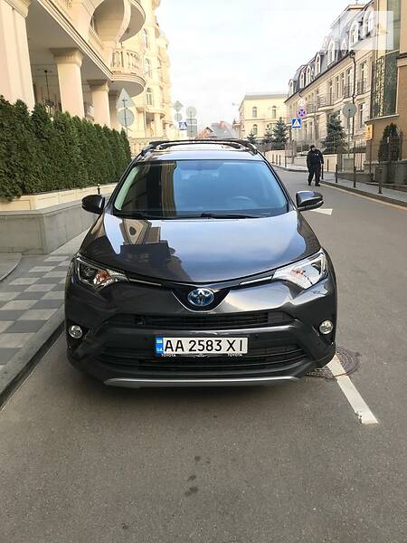 Внедорожник / Кроссовер Toyota RAV4 2016 в Киеве