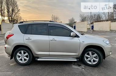 Позашляховик / Кросовер Toyota RAV4 2008 в 