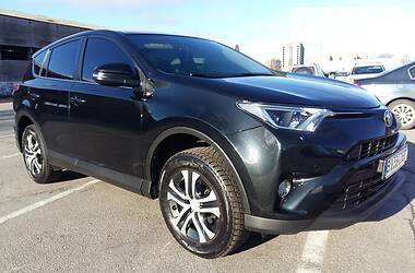 Позашляховик / Кросовер Toyota RAV4 2016 в Полтаві