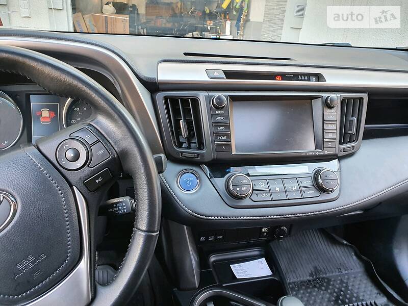 Внедорожник / Кроссовер Toyota RAV4 2017 в Черновцах фото 12 Внедорожник / Кроссовер Toyota RAV4 2017 в Черновцах