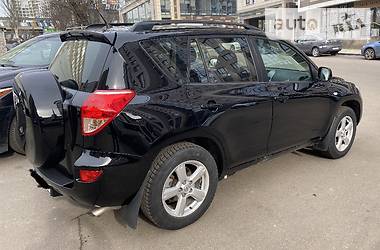 Внедорожник / Кроссовер Toyota RAV4 2007 в Киеве