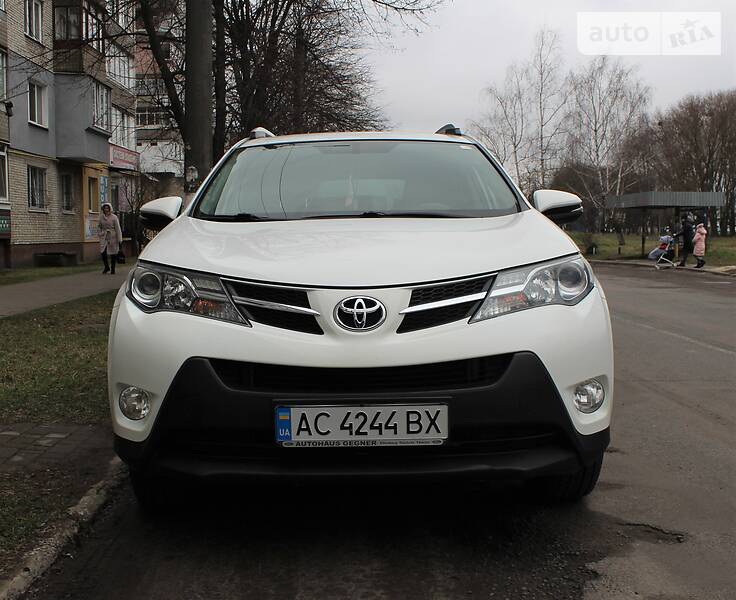 Позашляховик / Кросовер Toyota RAV4 2013 в Шептицькому