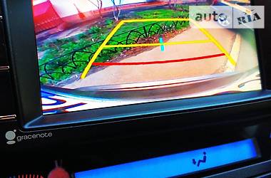 Позашляховик / Кросовер Toyota RAV4 2018 в 