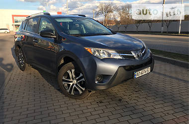 Позашляховик / Кросовер Toyota RAV4 2013 в 