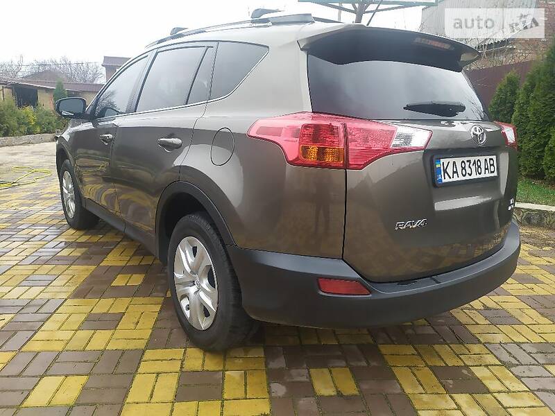 Позашляховик / Кросовер Toyota RAV4 2014 в Умані