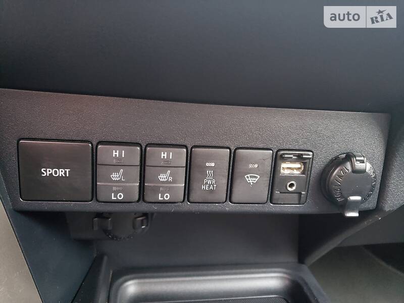 Позашляховик / Кросовер Toyota RAV4 2013 в Хмельницькому