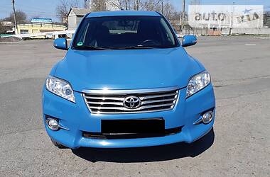 Внедорожник / Кроссовер Toyota RAV4 2010 в 