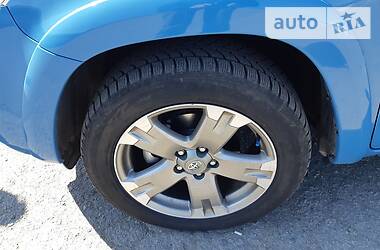 Внедорожник / Кроссовер Toyota RAV4 2010 в 