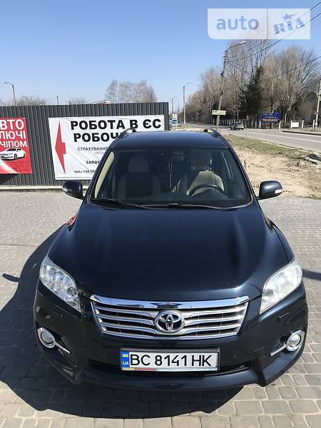 Позашляховик / Кросовер Toyota RAV4 2010 в Трускавці