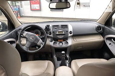 Позашляховик / Кросовер Toyota RAV4 2009 в 