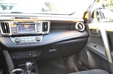 Внедорожник / Кроссовер Toyota RAV4 2013 в 